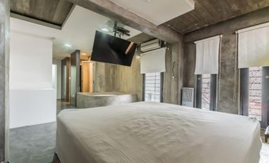 PH 4 AMBIENTES AL FRENTE CON PATIO, TERRAZA Y DOS COCHERAS RAMOS MEJÍA