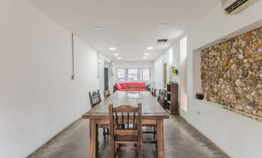 PH 4 AMBIENTES AL FRENTE CON PATIO, TERRAZA Y DOS COCHERAS RAMOS MEJÍA