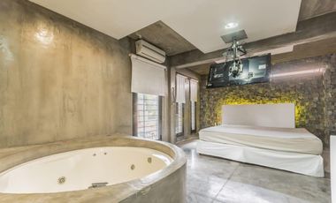 PH 4 AMBIENTES AL FRENTE CON PATIO, TERRAZA Y DOS COCHERAS RAMOS MEJÍA