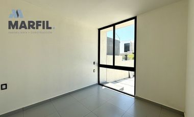 Casa de 4 Recámaras Zona Norte Residencial Colima ZENTRALIA Coto Privado