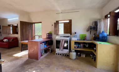 CASA EN VENTA EN SEGUNDA FILA DE LAS PLAYAS DE SISAL, YUCATÁN.
