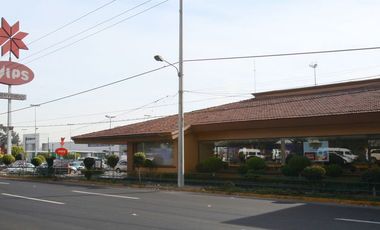 EN RENTA  LOCAL COMERCIAL EN PLAZA  VIA  MORELOS