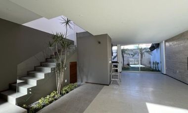 Casa en venta Altozano, coto privado con vigilancia y áreas verdes arboladas