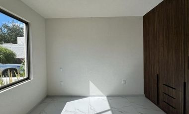 Casa en venta Altozano, Fracc. privado con vigilancia y áreas verdes, recámara e