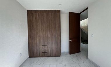 Casa en venta Altozano, Fracc. privado con vigilancia y áreas verdes, recámara e