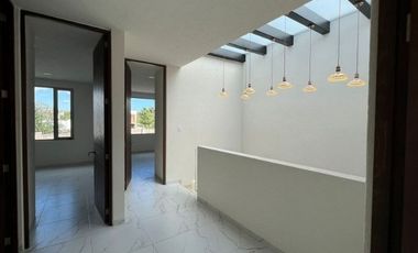 Casa en venta Altozano, Fracc. privado con vigilancia y áreas verdes, recámara e