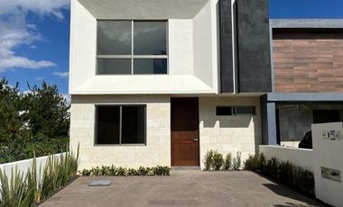 Casa en venta Altozano, Fracc. privado con vigilancia y áreas verdes, recámara e