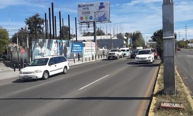 TERRENO COMERCIAL SOBRE PERIFÉRICO,EN ESQUINA EXCELENTE UBICACIÓN COMERCIAL