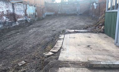 SE RENTA TERRENO CON MUY BUENA UBICACIÓN, AFLUENCIA VEHICULAR Y PEATONAL.