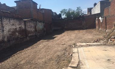 SE RENTA TERRENO CON MUY BUENA UBICACIÓN, AFLUENCIA VEHICULAR Y PEATONAL.