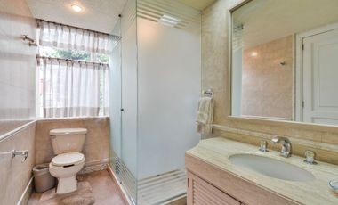 RESIDENCIA EN VENTA EN  LA HERRADURA
