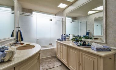 RESIDENCIA EN VENTA EN  LA HERRADURA