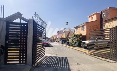 VENTA DE CASA HACIENDA SANTA CLARA LERMA, TOLUCA