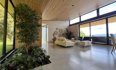 CASA EN VENTA EN EL POBLADO LOS BALSOS
