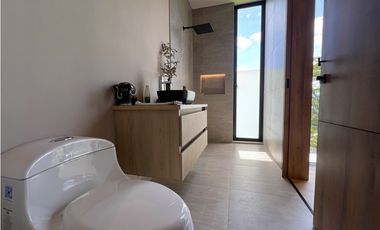 CASA EN VENTA EN EL POBLADO LOS BALSOS
