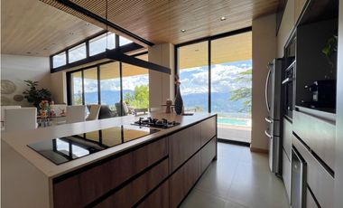CASA EN VENTA EN EL POBLADO LOS BALSOS