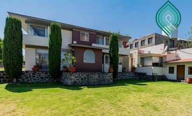CASA EN VENTA EN BOSQUES DE LAS LOMAS