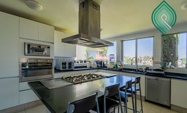 CASA EN VENTA EN BOSQUES DE LAS LOMAS