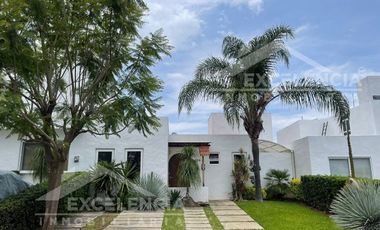 EN VENTA CASA DE UNA PLANTA EN BOSQUES TRES MARIAS