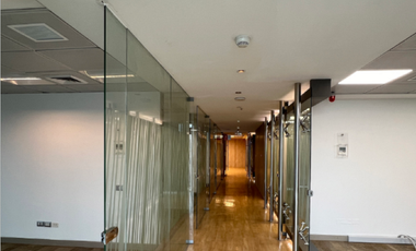 Oficina en Arriendo en Huerfanos con San Antonio