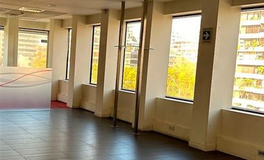 Oficina en Arriendo en Apoquindo/ El Regidor, Metro El Golf