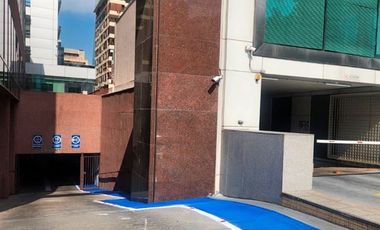 Oficina en Arriendo en Apoquindo/ El Regidor, Metro El Golf