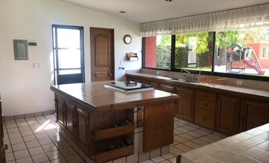 CASA EN VENTA EN TEPOZTLAN