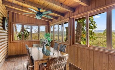 Casa Eva, El Tuito