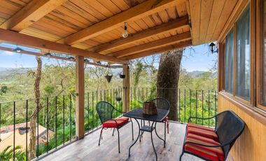 Casa Eva, El Tuito