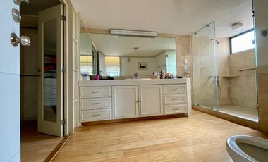 VENDO CASA EN LOMAS DE TECAMACHALCO