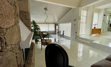 VENDO CASA EN LOMAS DE TECAMACHALCO