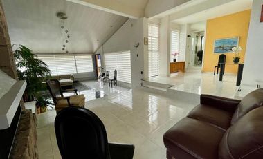 VENDO CASA EN LOMAS DE TECAMACHALCO