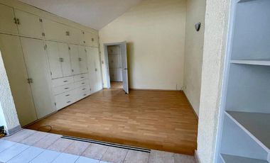 VENDO CASA EN LOMAS DE TECAMACHALCO