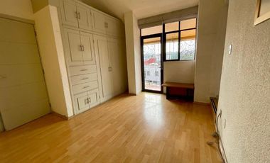 VENDO CASA EN LOMAS DE TECAMACHALCO