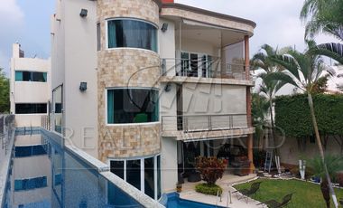 Casas Venta Jiutepec  76-CV-383