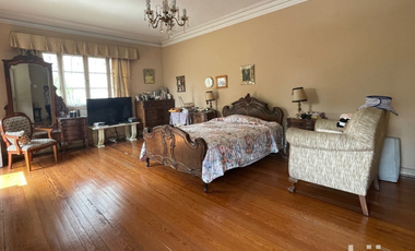 TERRENO RDB EN VENTA EN ESQUINA A PASOS DEL GOLF SAN ISIDRO