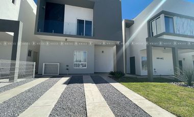CASA EN VENTA  EN BOSQUES BOREALES , MODELO QUEBEC