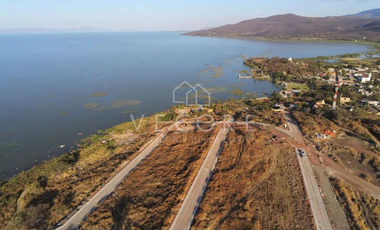 TERRENO FRENTE A LAGO DE CHAPALA EN TUXCUECA, JALISCO