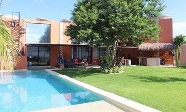 Casa en Venta en Privada CHAACTUN, Chablekal con Paneles Solares