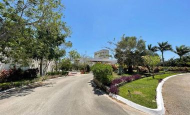 Casa en Venta en Privada CHAACTUN, Chablekal con Paneles Solares
