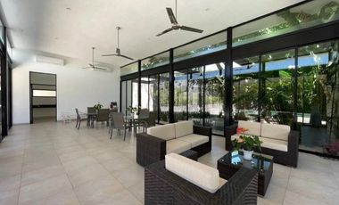 Casa en Venta en Privada CHAACTUN, Chablekal con Paneles Solares