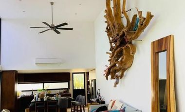 Casa en Venta en Privada CHAACTUN, Chablekal con Paneles Solares