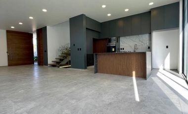 Casa  en Venta  Bosques Vallarta, Zapopan, Jal