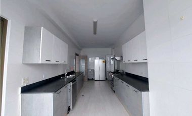 ALQUILER APARTAMENTO COSTA DEL ESTE 238MTS2 SEMIAMOBLADO