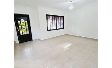 ALQUILO CASA REMODELADA EN PH VERSALLES -(4)