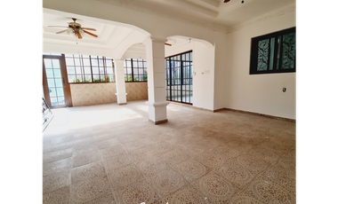 ALQUILO CASA REMODELADA EN PH VERSALLES -(4)