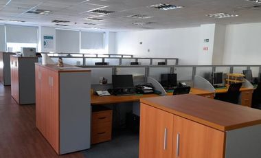 Av. Del Valle Sur/Santa Clara - Oficina - Arriendo
