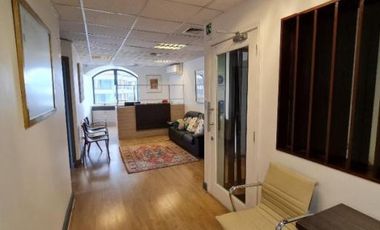 Luis Carrera/Las Hualtatas - Oficina - Arriendo