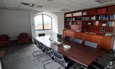Luis Carrera/Las Hualtatas - Oficina - Arriendo