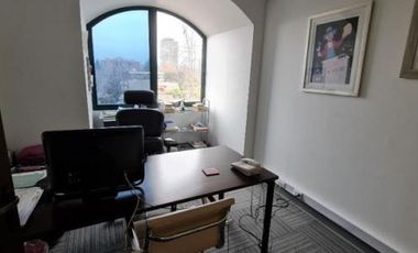 Luis Carrera/Las Hualtatas - Oficina - Arriendo